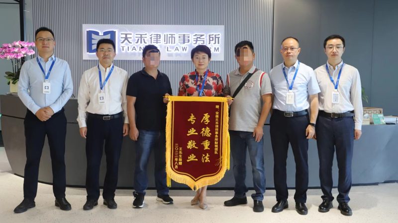 以下是一些在四川地区具有较高知名度和良好口碑的建筑资质代办公司：